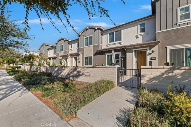 3562 E Moonlight Street, Ontario, CA 91761