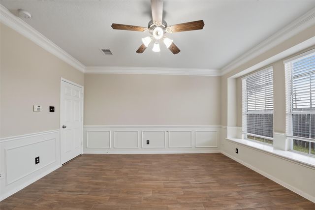 9762 Wheaton Edge Lane, Houston, TX 77095