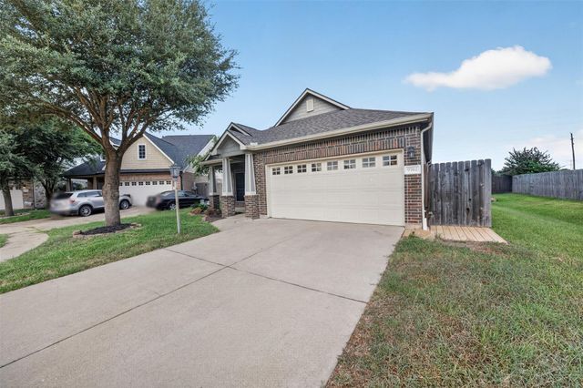 9762 Wheaton Edge Lane, Houston, TX 77095