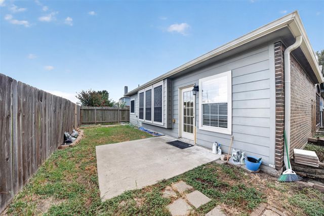 9762 Wheaton Edge Lane, Houston, TX 77095