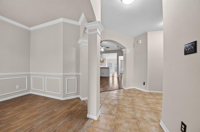 9762 Wheaton Edge Lane, Houston, TX 77095