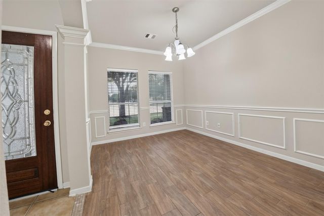 9762 Wheaton Edge Lane, Houston, TX 77095
