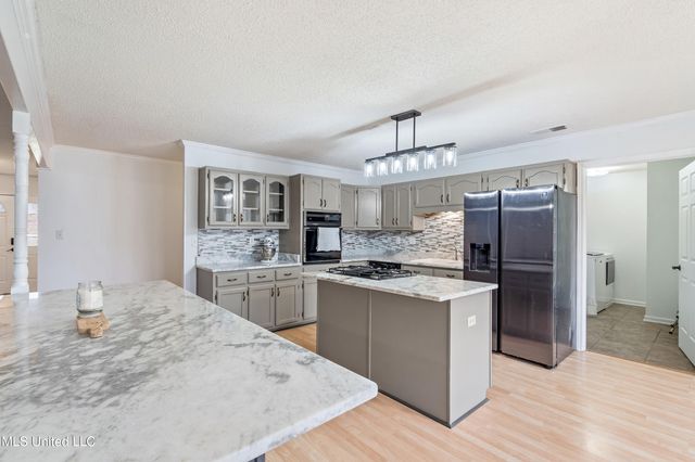 4198 Bienville Road, Nesbit, MS 38651