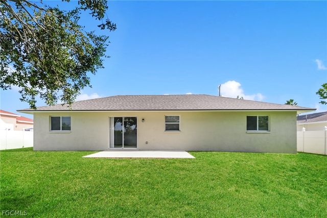 1804 NE 21st ST, Cape Coral, FL 33909