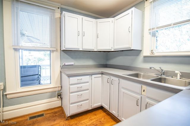 209 Elm Street, Belpre, OH 45714