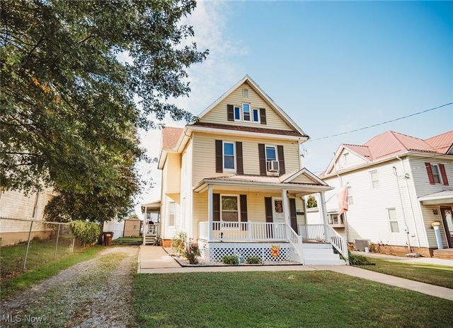 209 Elm Street, Belpre, OH 45714