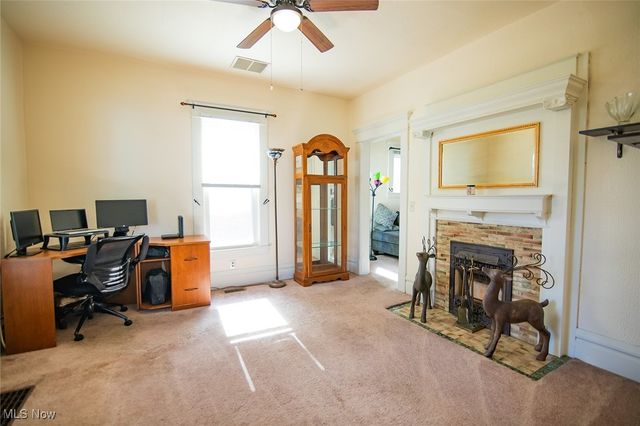 209 Elm Street, Belpre, OH 45714