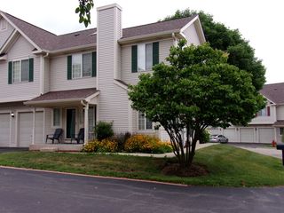 570 Windsor Drive 570, Fox Lake, IL 60020