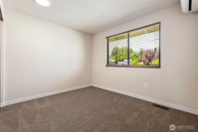 13804 SE 237th Place, Kent, WA 98042