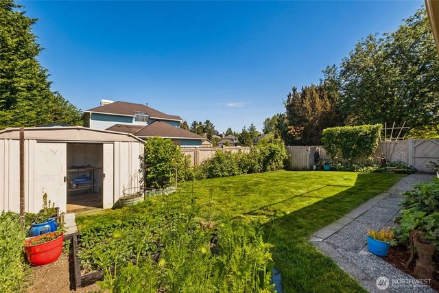 13804 SE 237th Place, Kent, WA 98042