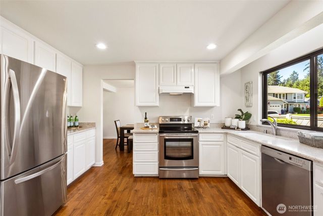 13804 SE 237th Place, Kent, WA 98042