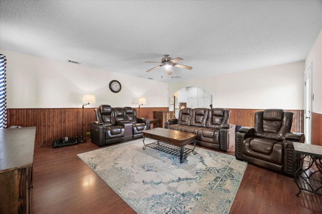 303 Anita Lane, Waxahachie, TX 75165