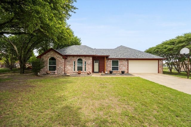 303 Anita Lane, Waxahachie, TX 75165