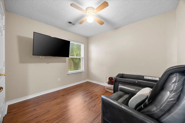 303 Anita Lane, Waxahachie, TX 75165