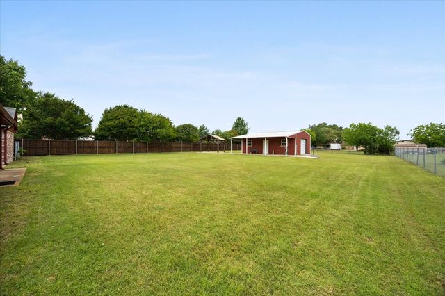 303 Anita Lane, Waxahachie, TX 75165