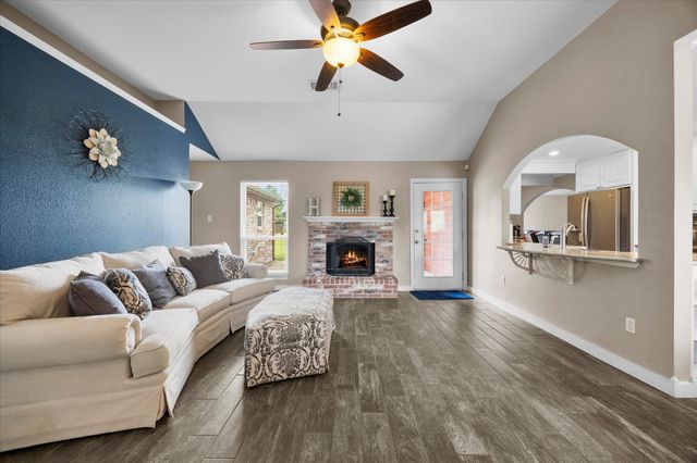 303 Anita Lane, Waxahachie, TX 75165