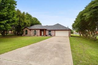 303 Anita Lane, Waxahachie, TX 75165