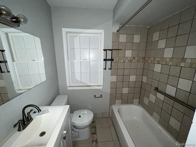 17694 Shaftsbury Avenue, Detroit, MI 48219