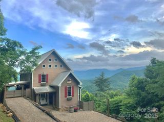767 Garden Flats Road, Franklin, NC 28734