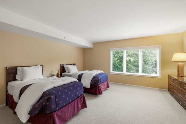 2900 Cayuga Point, Des Moines, IA 50321