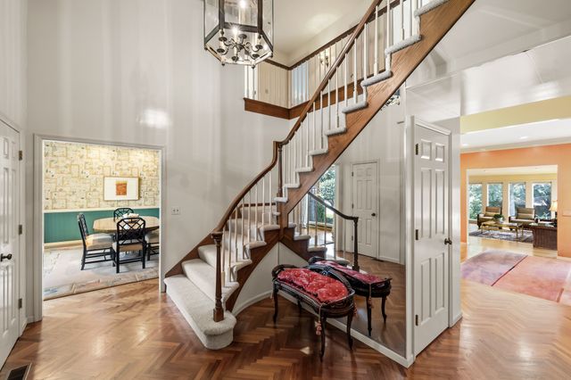 2900 Cayuga Point, Des Moines, IA 50321
