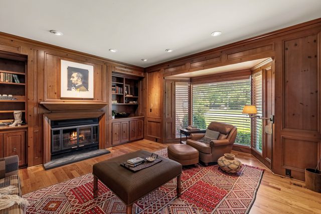 2900 Cayuga Point, Des Moines, IA 50321
