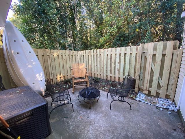 1401 Wedgewood Court 1401, Sandy Springs, GA 30350