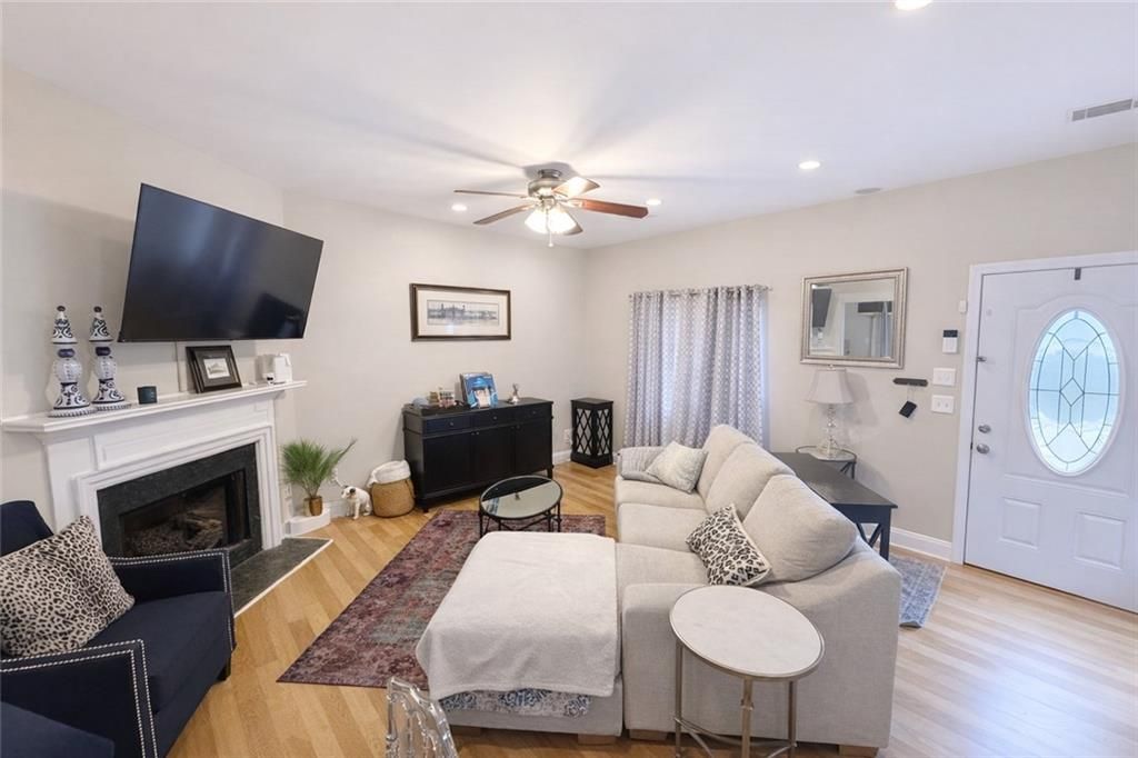 1401 Wedgewood Court 1401, Sandy Springs, GA 30350