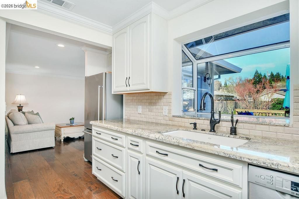 Image 13 of property listing at 1271 1271 Camino Tassajara, Danville, CA 94526