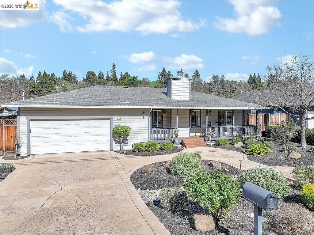 Image 5 of property listing at 1271 1271 Camino Tassajara, Danville, CA 94526