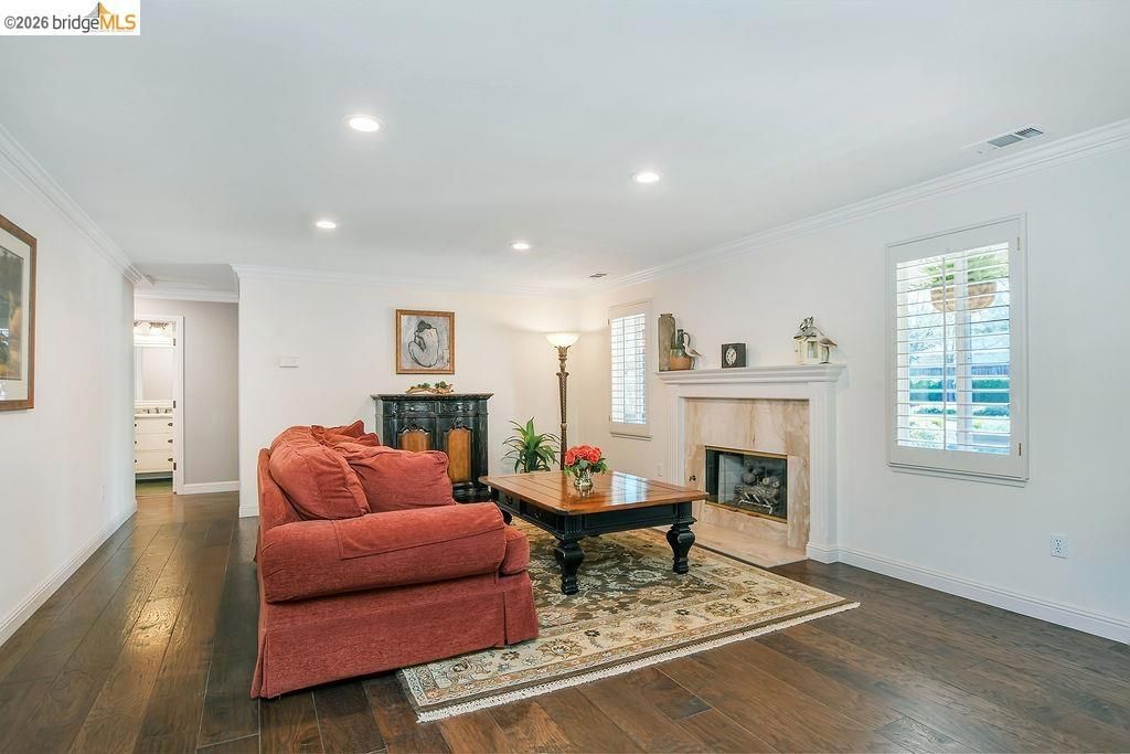 Image 8 of property listing at 1271 1271 Camino Tassajara, Danville, CA 94526