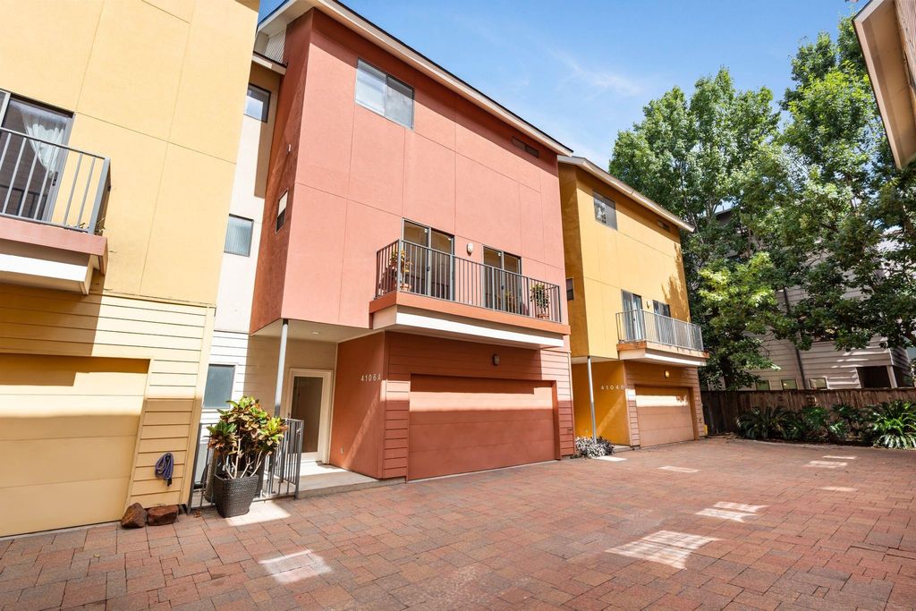 4106 Spencer Street A, Houston, TX 77007