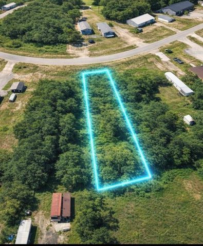 122 Road 5604, Cleveland, TX 77327