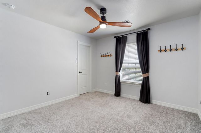 19601 Wearyall Hill LN, Pflugerville, TX 78660