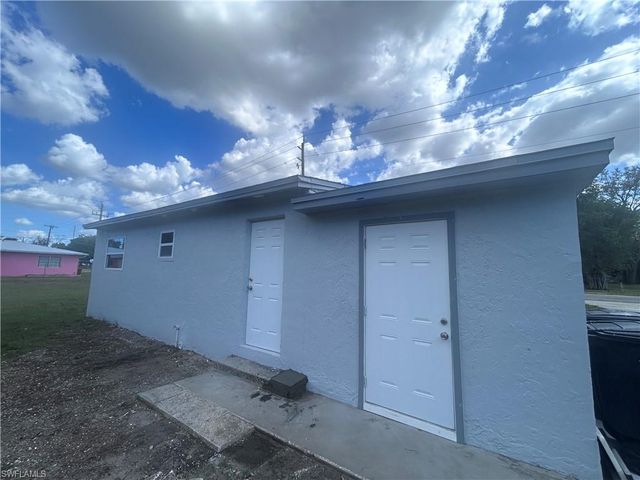 2655 Market ST, Fort Myers, FL 33916