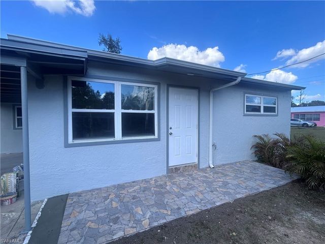 2655 Market ST, Fort Myers, FL 33916