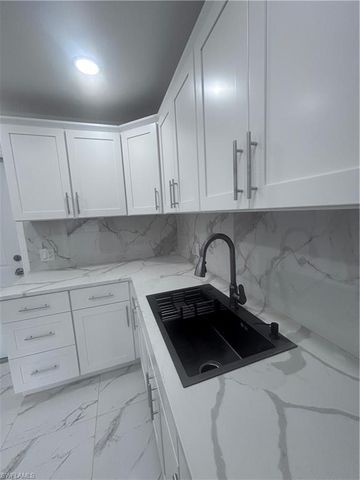 2655 Market ST, Fort Myers, FL 33916