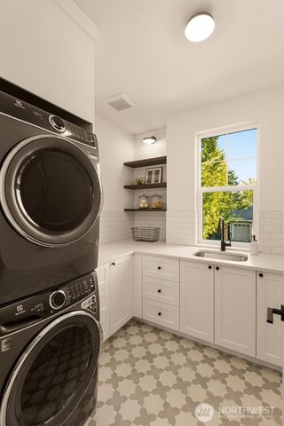 11610 NE 92nd Street, Kirkland, WA 98033