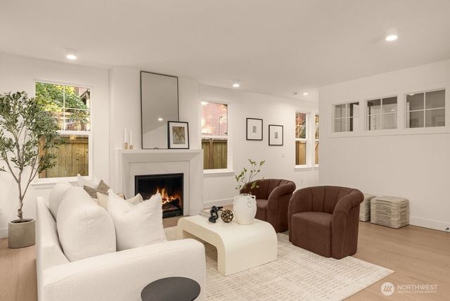 11610 NE 92nd Street, Kirkland, WA 98033