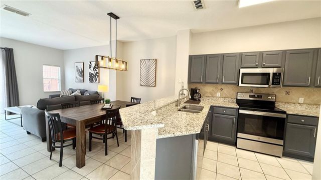 8517 BAY LILLY LOOP, Kissimmee, FL 34747