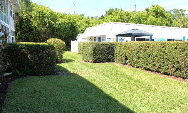 2929 SE Ocean Boulevard B2, Stuart, FL 34996