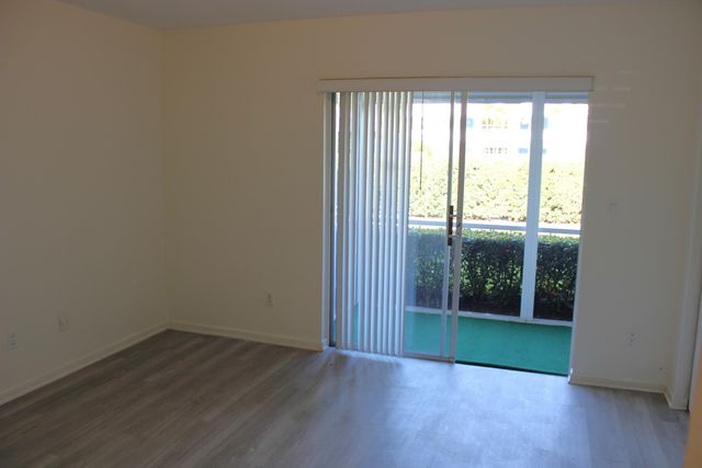2929 SE Ocean Boulevard B2, Stuart, FL 34996