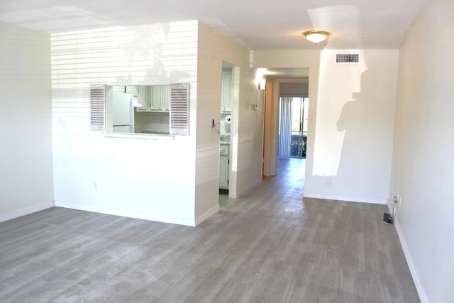 2929 SE Ocean Boulevard B2, Stuart, FL 34996