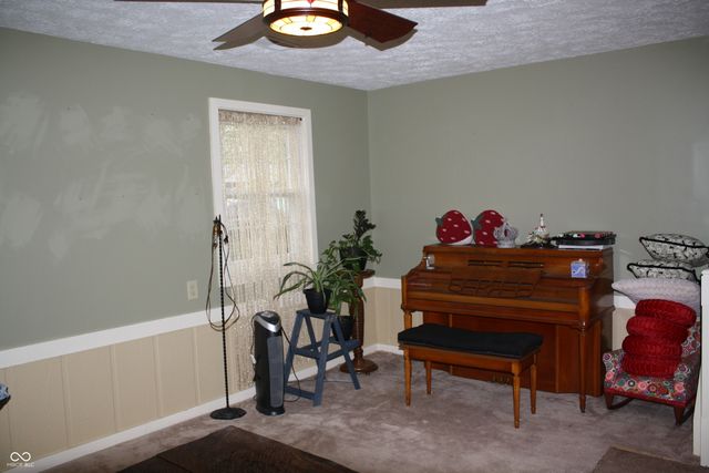 8437 Lockwood Lane, Indianapolis, IN 46217