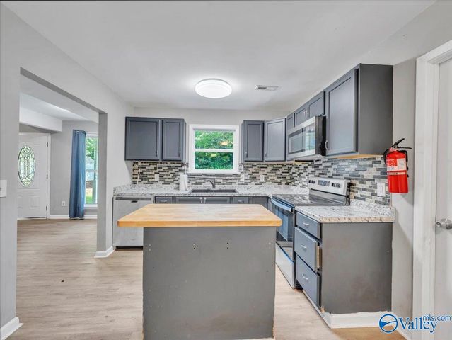 445 Mat Morrow Drive, Arab, AL 35016