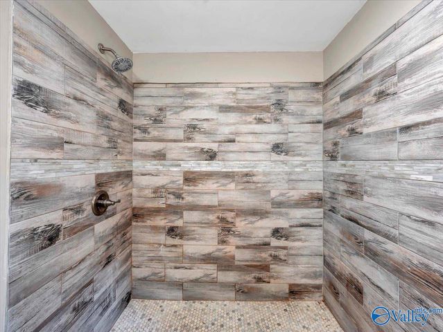 445 Mat Morrow Drive, Arab, AL 35016