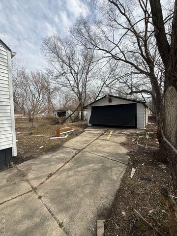 7762 Greenview Avenue, Detroit, MI 48228