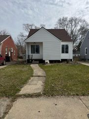 7762 Greenview Avenue, Detroit, MI 48228