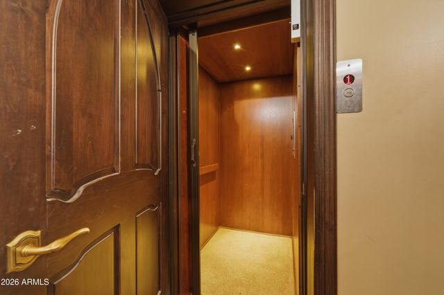 6611 N 64TH Place, Paradise Valley, AZ 85253