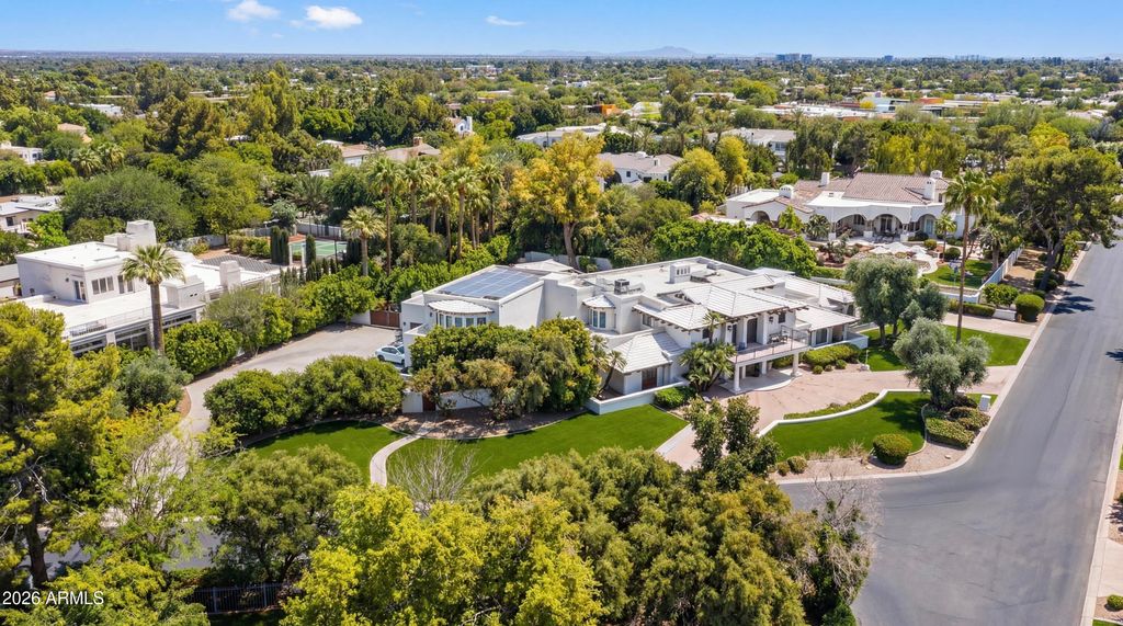 Image 57 of property listing at 6611 N 64TH Place, Paradise Valley, AZ 85253